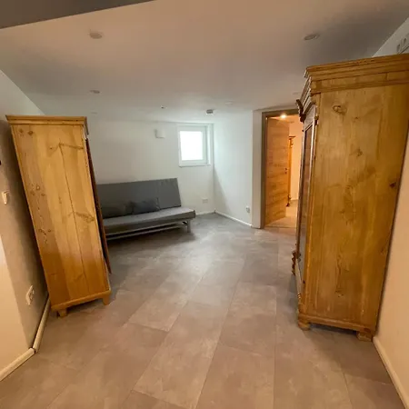 Am Apartman *